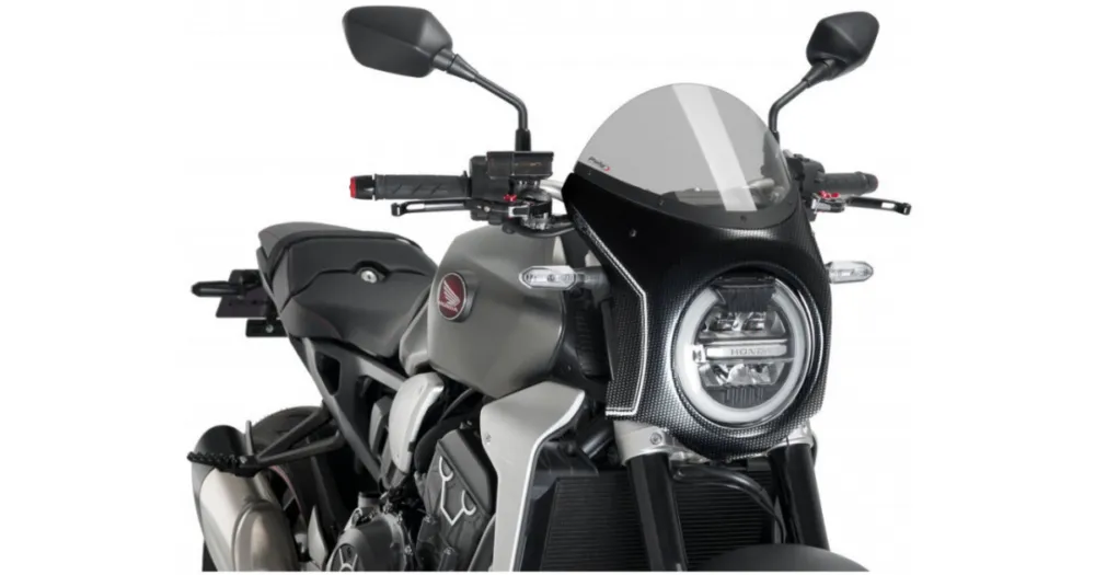 Aktuální PUIG plexi štít SEMI-FAIRING 3143H karbonový vzhled kouřová